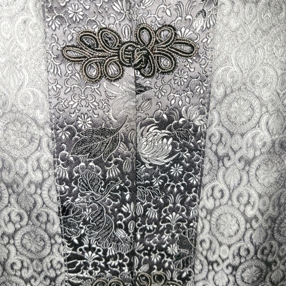 Jacket Shacket Asian Style Silver Silky Floral Button Down Blouse Large 12 - Picture 3 of 5